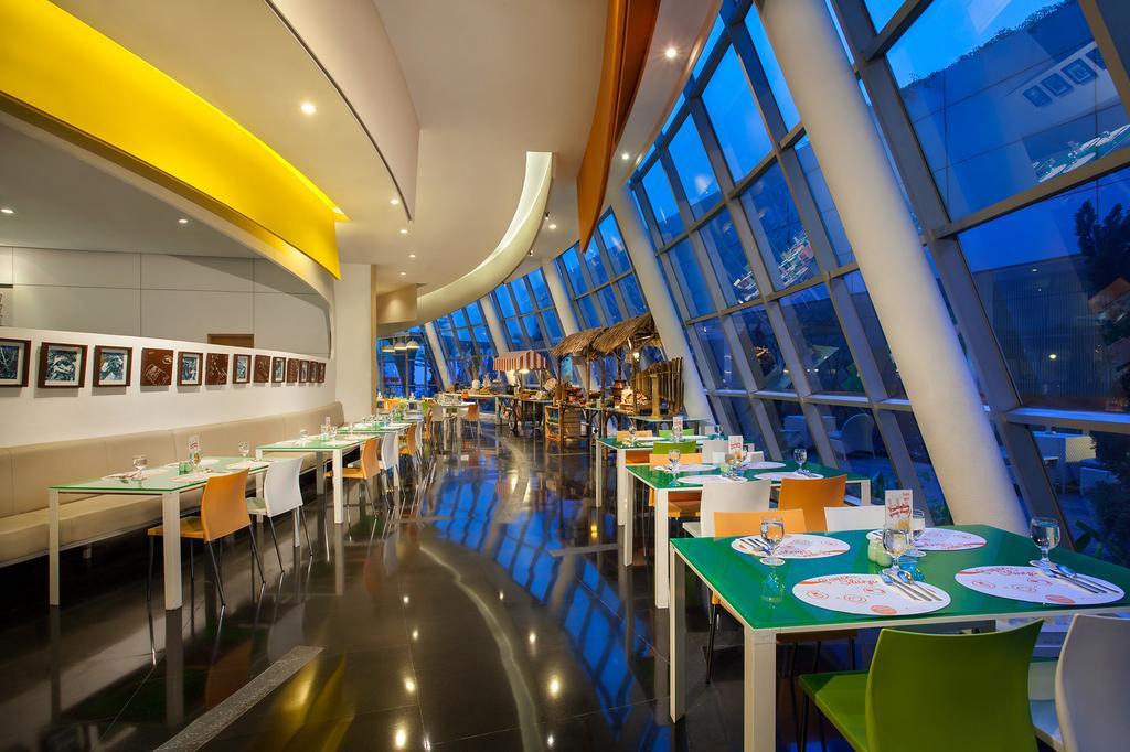 Harris Hotel & Convention Festival Citylink Bandung Ngoại thất bức ảnh